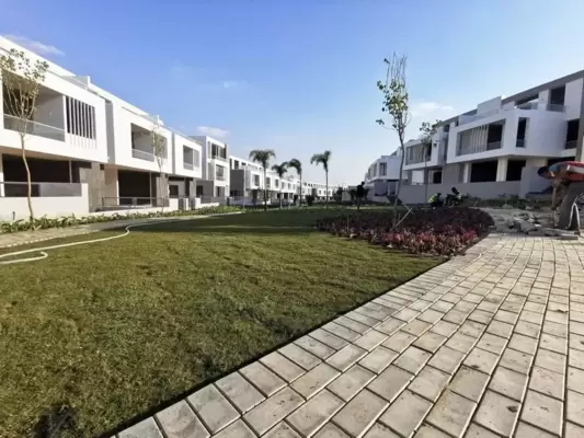 Townhouses for sale in Joulz with installments